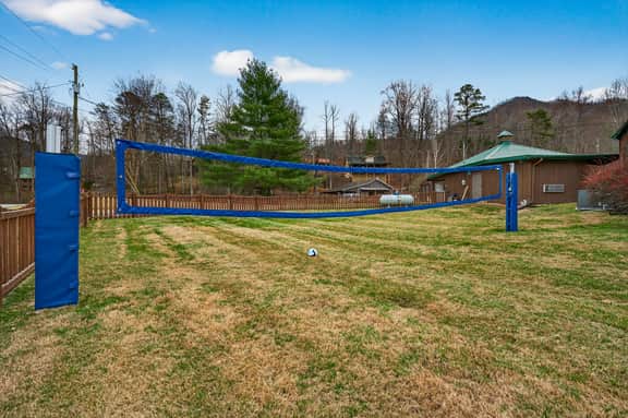 Luxe Mtn Ranch w/ Heated Pool & Tiki Bar + Views - Perfect Family Retreat!